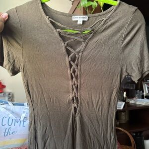 Zenana Outfitters Green Cut Out Tie Front Short Sleeve Tee